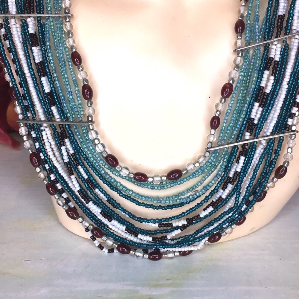 Vintage 90s Blue Multicolor Beaded Tribal Necklace - Picture 6 of 8